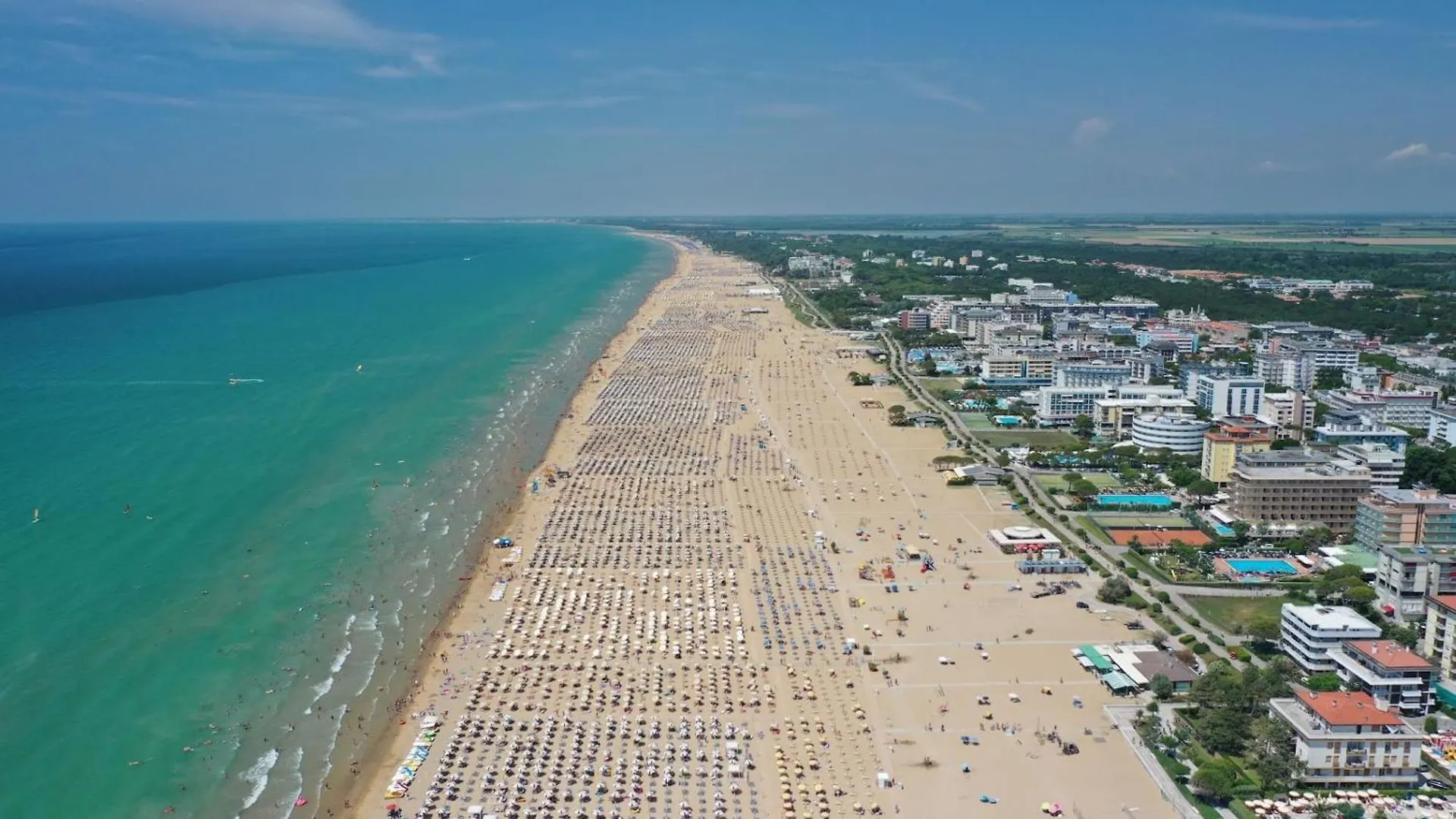 Luminous Flat With Balcony - Beahost Apartment Bibione 0*,  Italy